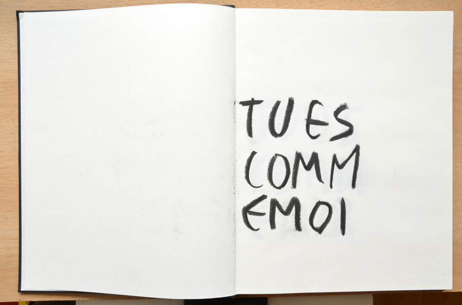 Tu es comme moi tu t'enfuis, charbon sur carnets, étude pour livre d'artiste, inédit, 2011, Emmanuel ARAGON