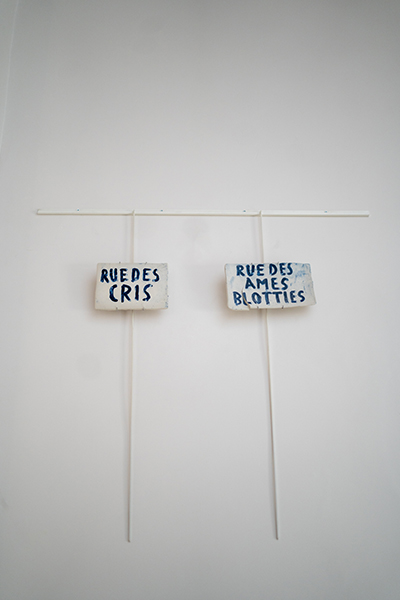 Peuples, porcelaine et bleu de cobalt, 2025, Emmanuel Aragon, Photographie vicor Charrier